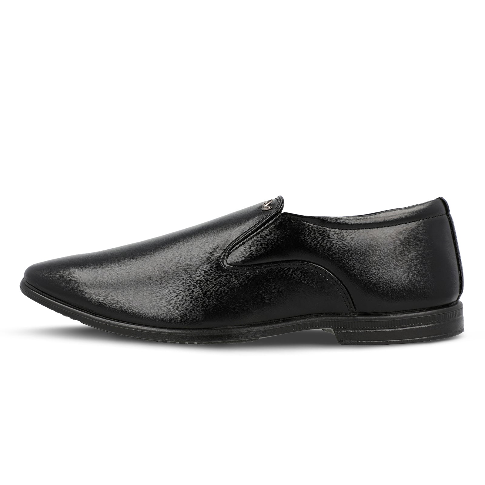 Buy Walkaroo XGO Men Loafer Formal Shoes WF6012 Black Online at