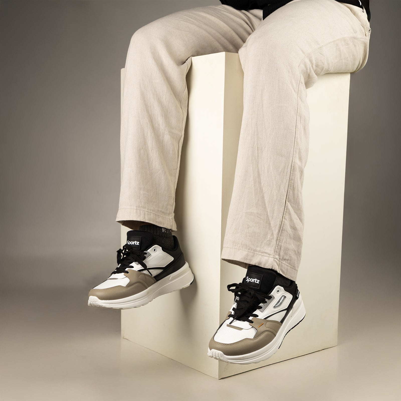 Men's Sports Sneakers - WY3496 White Black