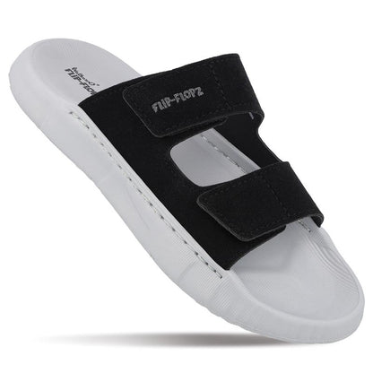 WE8821 Light Black sandal