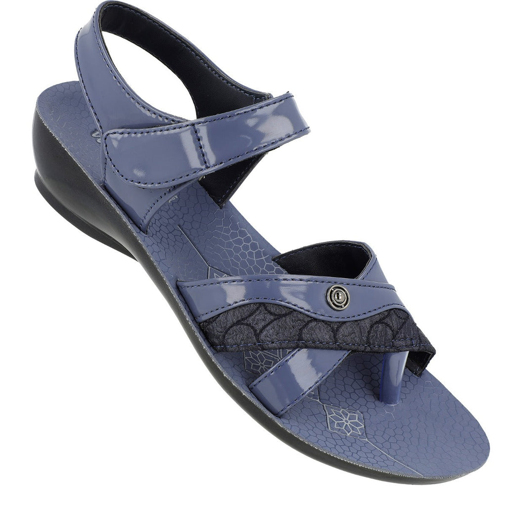 walkaroo footwear price